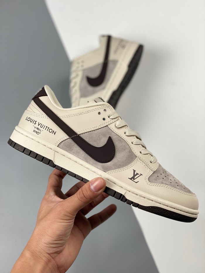 Nike dunk low  Louis Vuitton