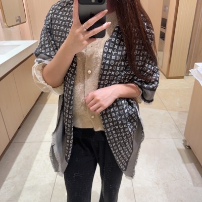 Streetwear Scarf LV 326008 SIZE:120cm*120cm