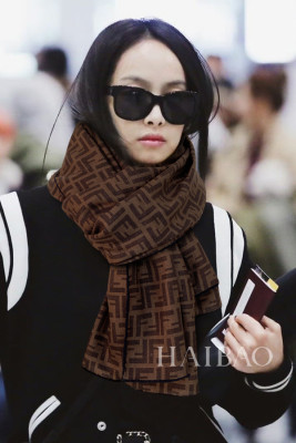 Streetwear Scarf FENDI 326016 SIZE:65*185cm