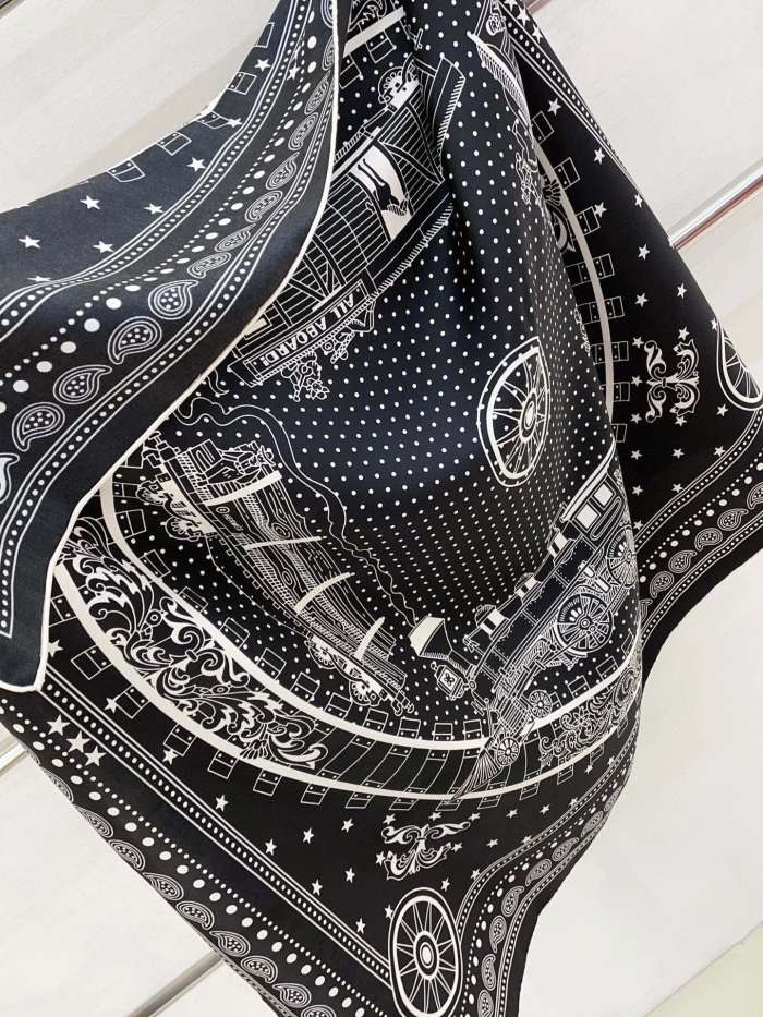 Streetwear Belt Hermes 326067 size:90cm*90cm