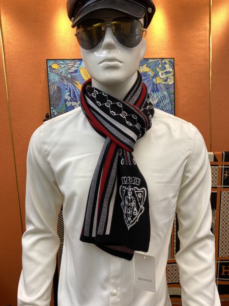 Streetwear Scarf GUCCI 326241 SIZE180*30cm