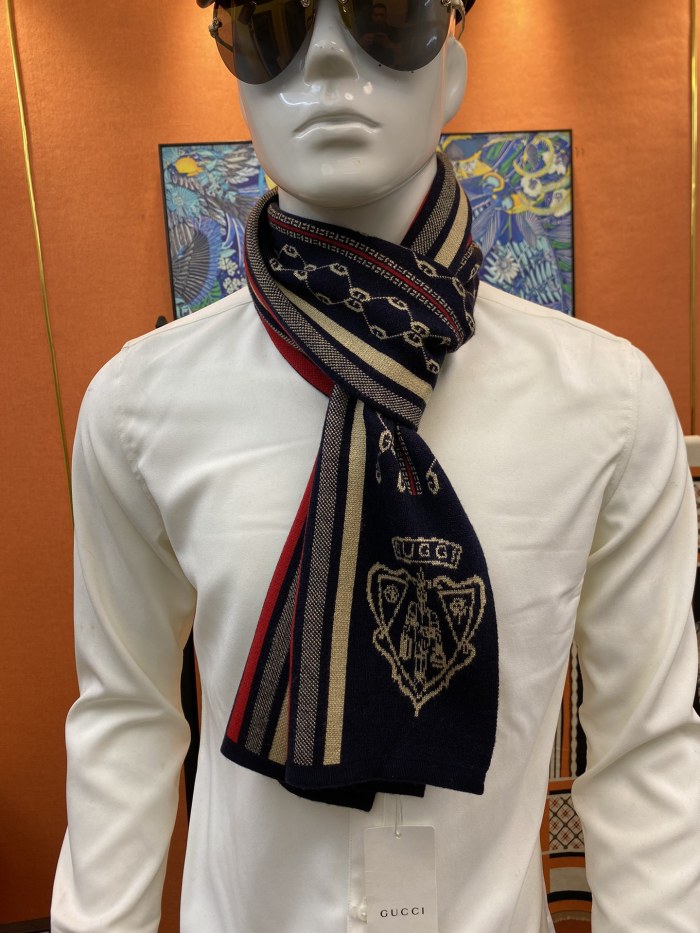 Streetwear Scarf GUCCI 326239 SIZE:180*30cm