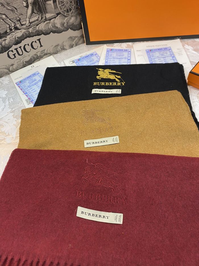 Streetwear Scarf BURBERRY 326242 size：30*180cm