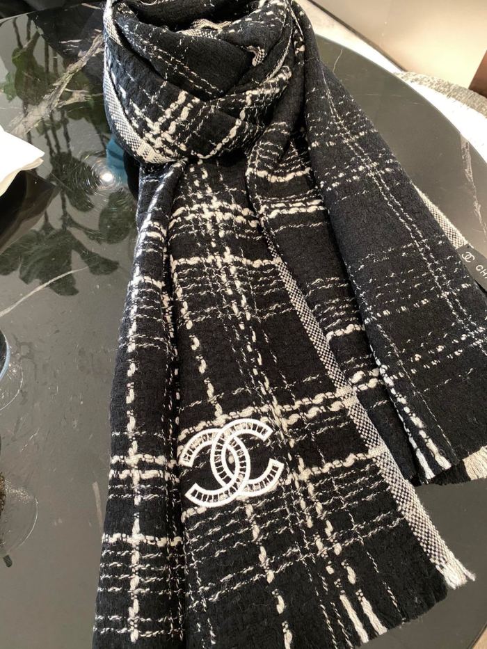 Streetwear Scarf CHANEL 325987 size：35 *180CM