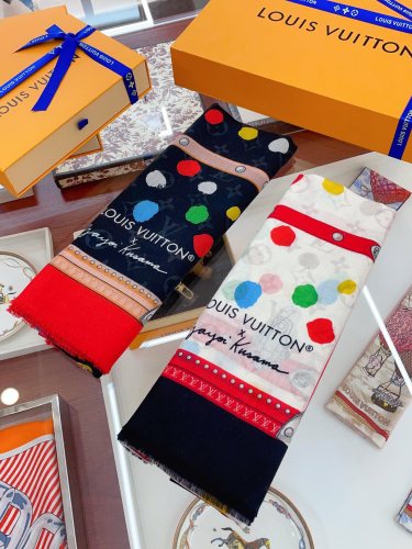 Streetwear Belt LV 326071 size:100*200cm