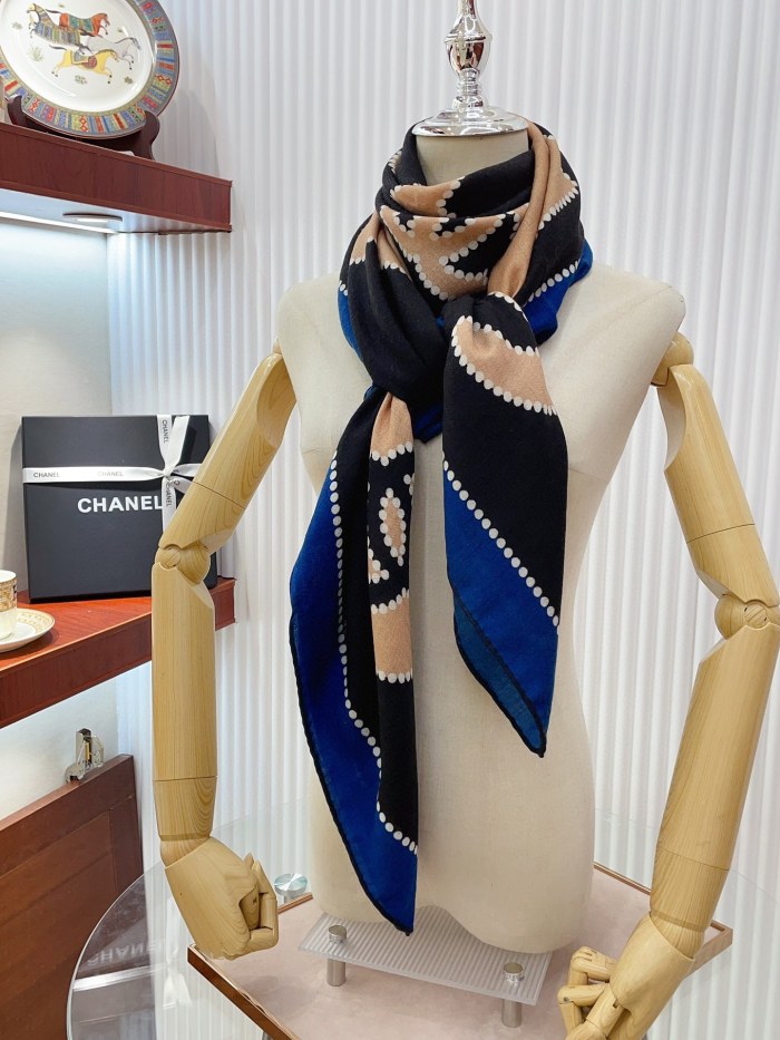 Streetwear Belt CHANEL 326064 size:140*140cm