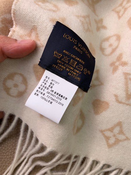 Streetwear Scarf LV 325990 SIZE:45*180CM