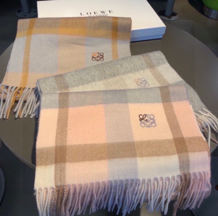 Streetwear Scarf Loewe 326004 SIZE:30*180cm