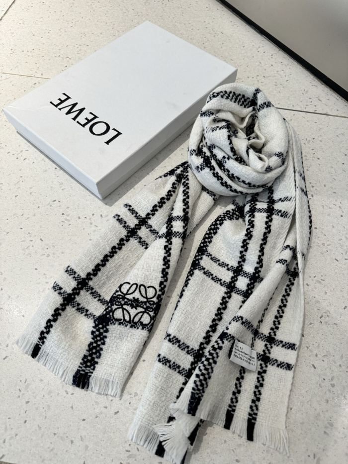 Streetwear Scarf Loewe 325977 SIZE:35 x 180cm