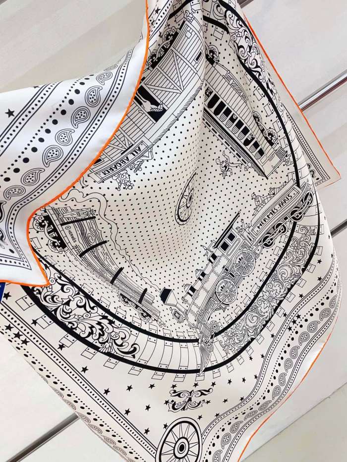 Streetwear Belt Hermes 326068 size:90cm*90cm