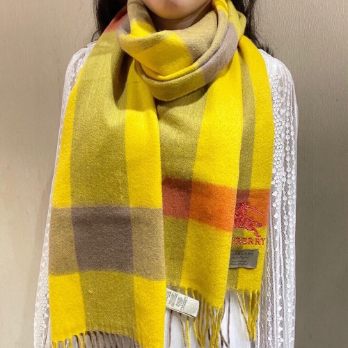 Streetwear Scarf BURBERRY 325965