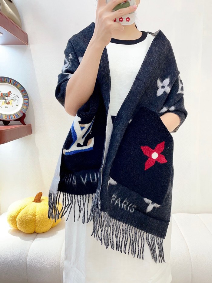 Streetwear Scarf LV 326053 SIZE:45*200cm