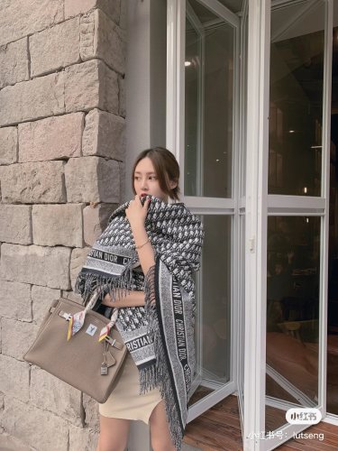Streetwear Scarf Dior 326244 SIZE:140*140CM