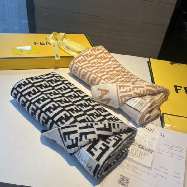 Streetwear Scarf FENDI 326246 SIZE:30*180cm