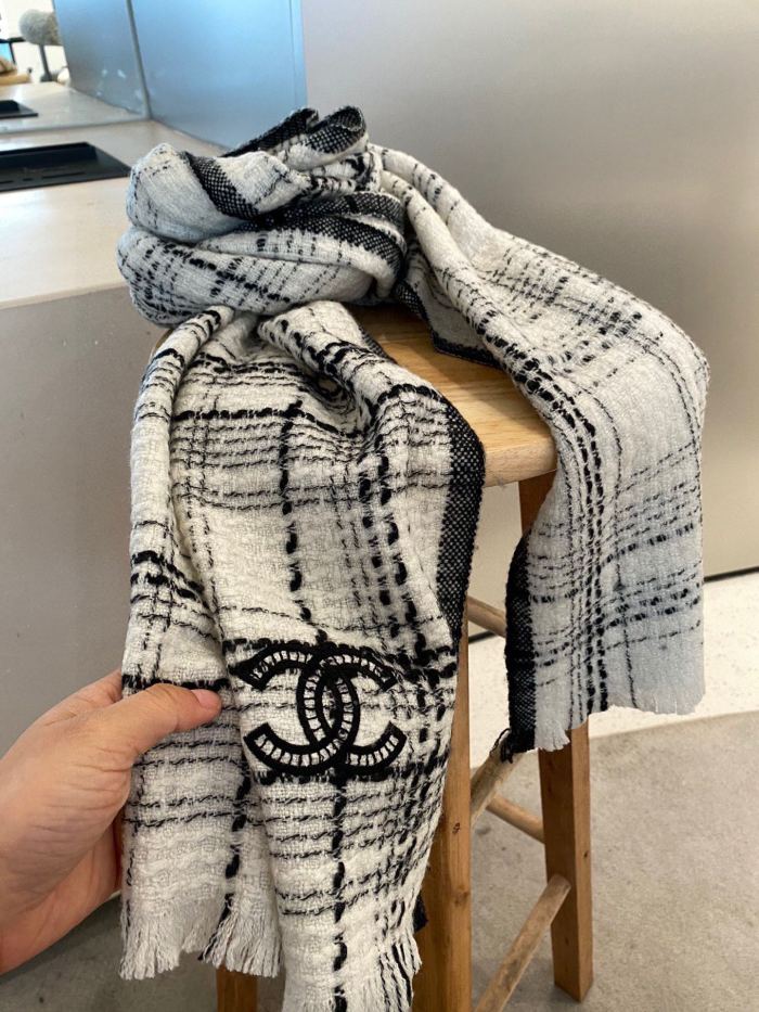 Streetwear Scarf CHANEL 325988 size：35 *180CM