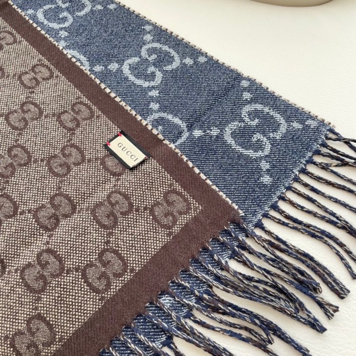 Streetwear Scarf GUCCI 325961 SIZE:34*194cm