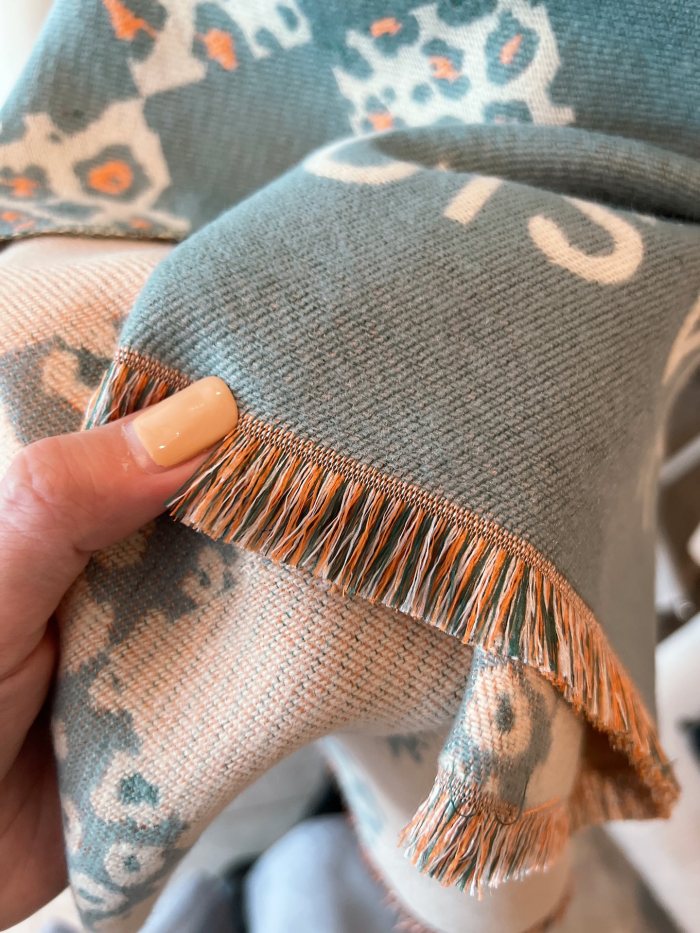 Streetwear Belt LV 326267 size:180*70CM