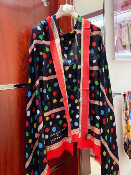 Streetwear Belt LV 326071 size:100*200cm