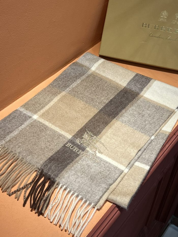 Streetwear Scarf BURBERRY 325887 size：32*180  cm
