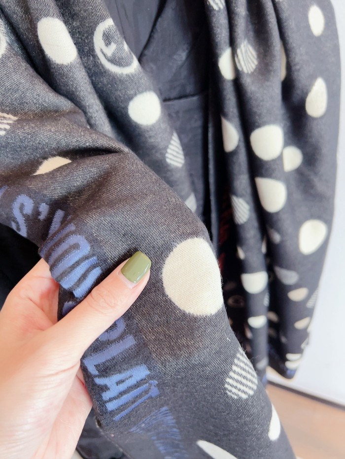 Streetwear Scarf GUCCI 325875