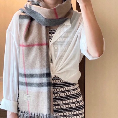 Streetwear Scarf BURBERRY 325943 size：32*200cm 