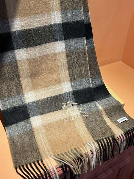 Streetwear Scarf BURBERRY 325883 size：32*180  cm