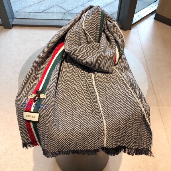 Streetwear Scarf GUCCI 325936 SIZE:70x200cm
