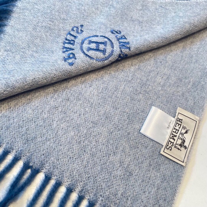 Streetwear Scarf Hermes  325930 SIZE:30*190cm