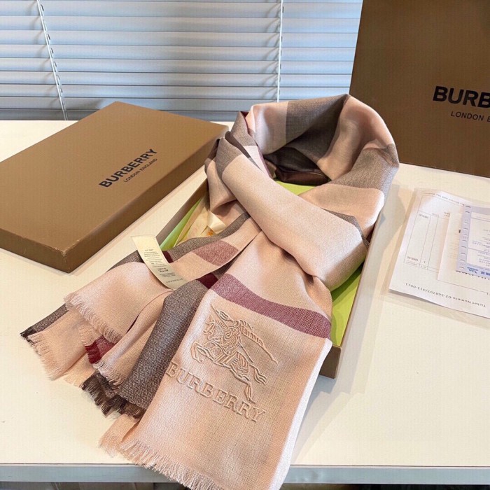 Streetwear Scarf BURBERRY 325939 size：70*200cm