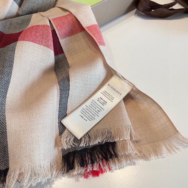 Streetwear Scarf BURBERRY 325940 size：70*200cm 