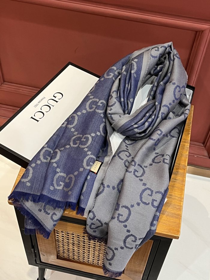 Streetwear Scarf GUCCI 325898 SIZE:70cm*205cm