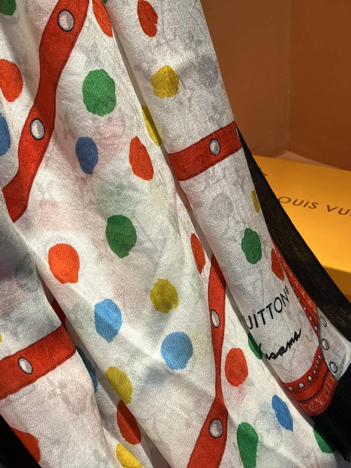 Streetwear Scarf LV 325900 SIZE:100*200cm