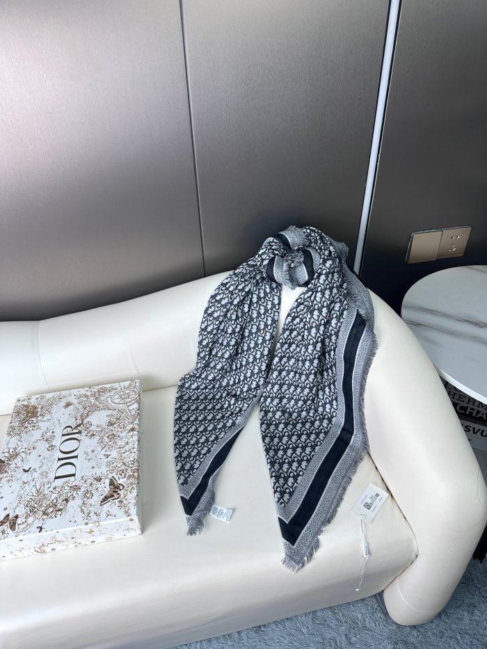 Streetwear Scarf Dior 325909 SIZE:140 x 140cm