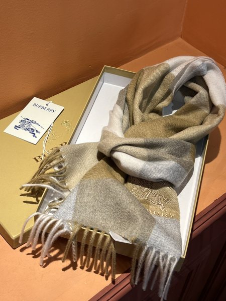 Streetwear Scarf BURBERRY 325889 size：32*180  cm