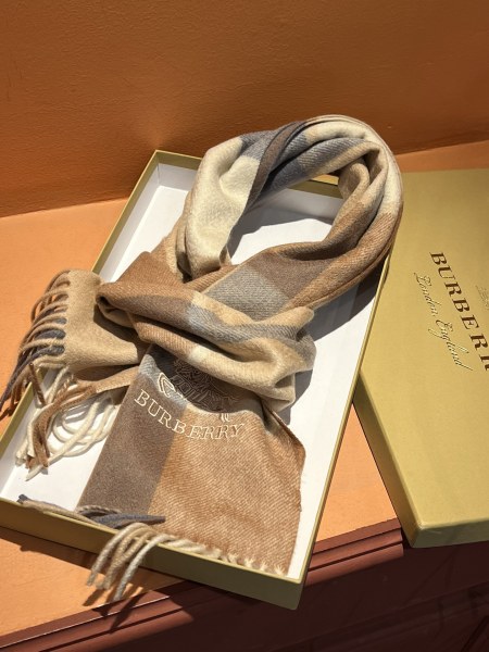 Streetwear Scarf BURBERRY 325886 size：32*180  cm