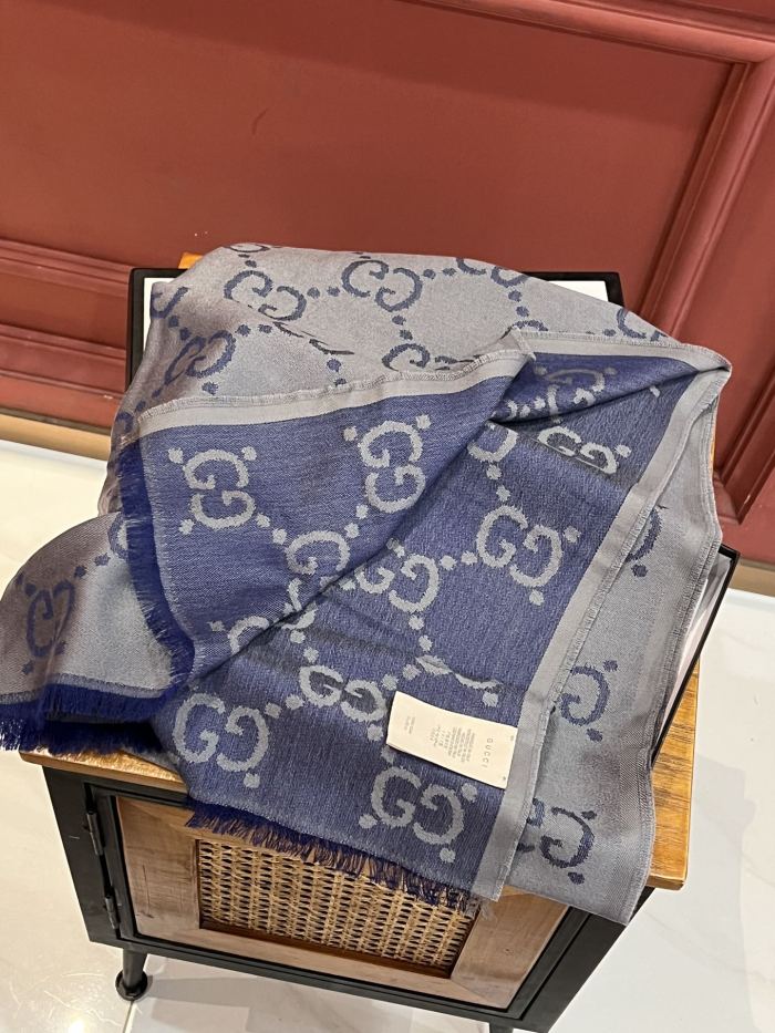 Streetwear Scarf GUCCI 325898 SIZE:70cm*205cm