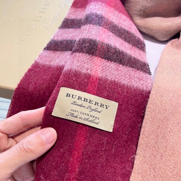 Streetwear Scarf BURBERRY 325942 size：32*200cm