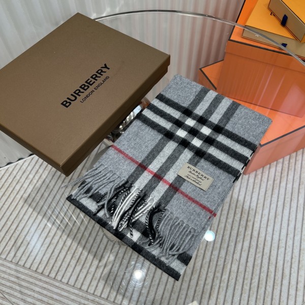 Streetwear Scarf BURBERRY 325919 size：180*70CM