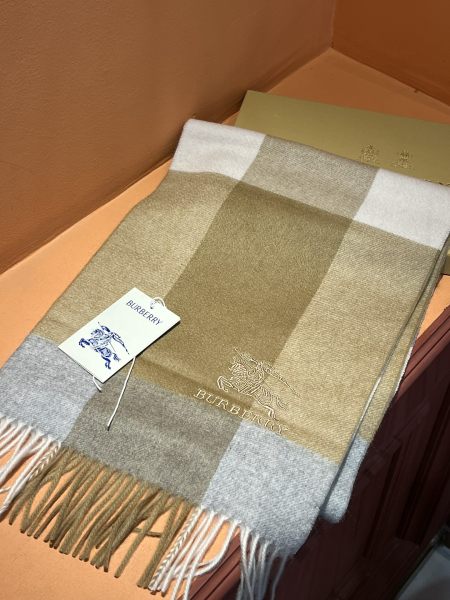 Streetwear Scarf BURBERRY 325889 size：32*180  cm