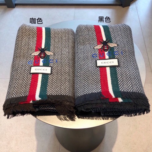 Streetwear Scarf GUCCI 325935 SIZE:70x200cm