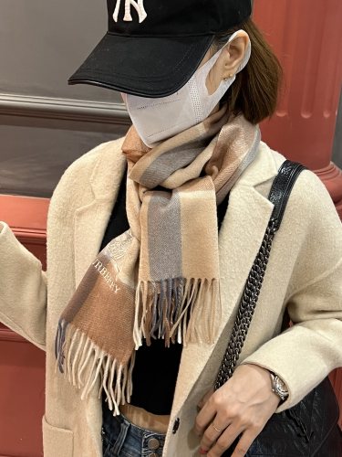 Streetwear Scarf BURBERRY 325886 size：32*180  cm
