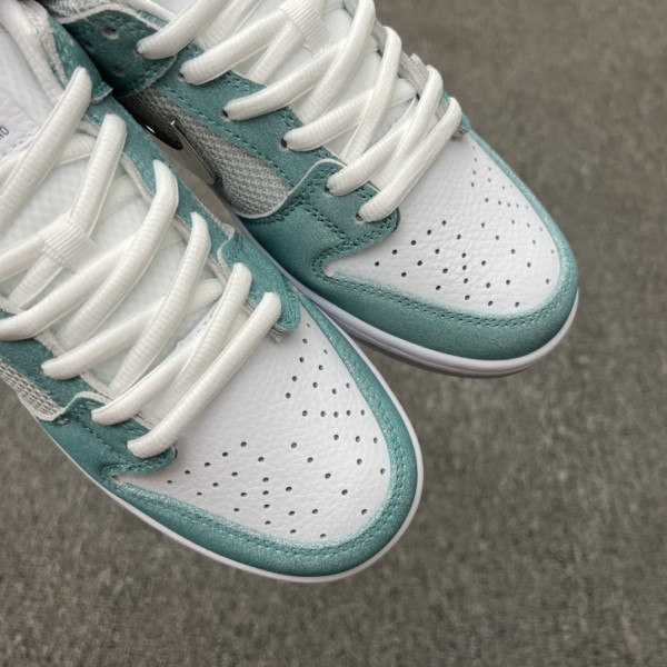 Nike SB Dunk Low April Skateboards