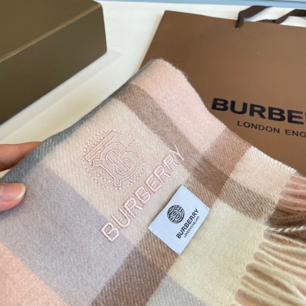 Streetwear Scarf BURBERRY 325946 size：32X200cm