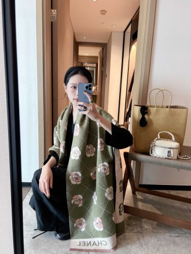Streetwear Scarf CHANEL 325870