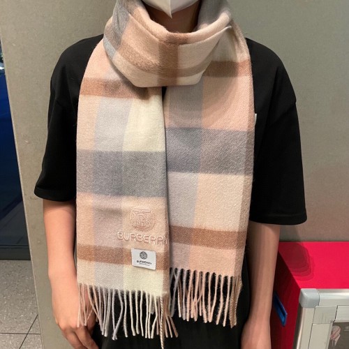 Streetwear Scarf BURBERRY 325946 size：32X200cm