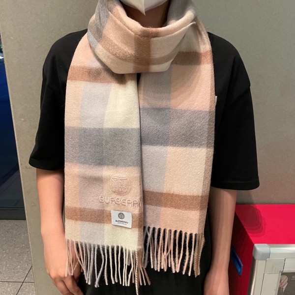 Streetwear Scarf BURBERRY 325946 size：32X200cm