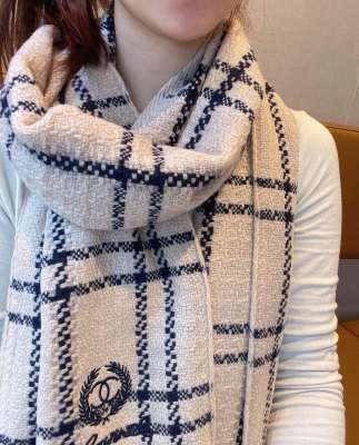 Streetwear Scarf CHANEL 325927 size：40*190cm 
