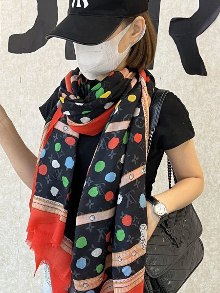 Streetwear Scarf LV 325901 SIZE:100*200cm