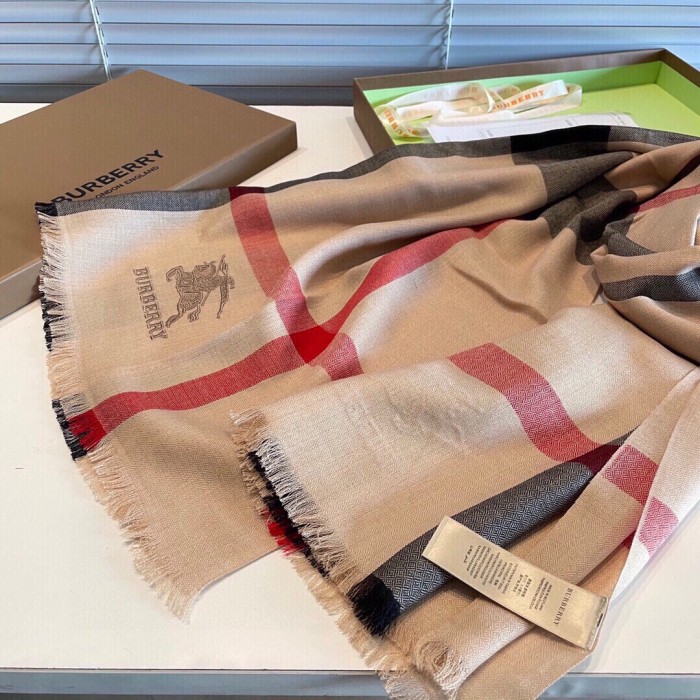 Streetwear Scarf BURBERRY 325940 size：70*200cm 