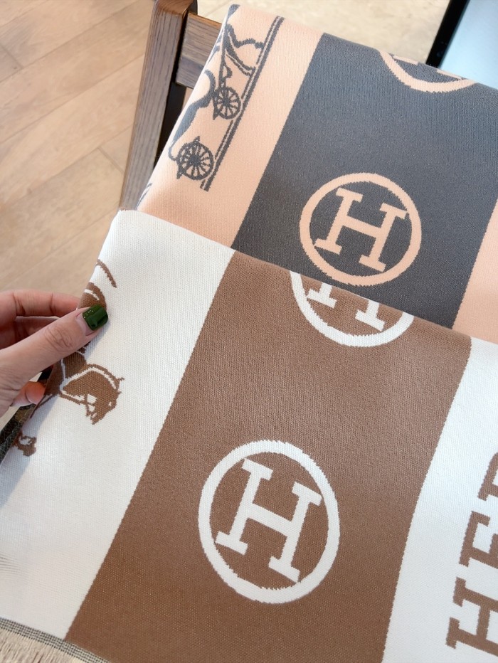 Streetwear Scarf Hermes   325840